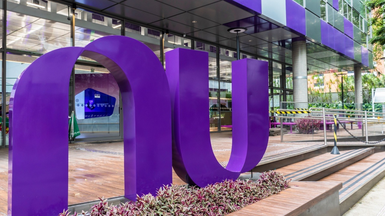 Nubank crypto loyalty program logo and rewards example